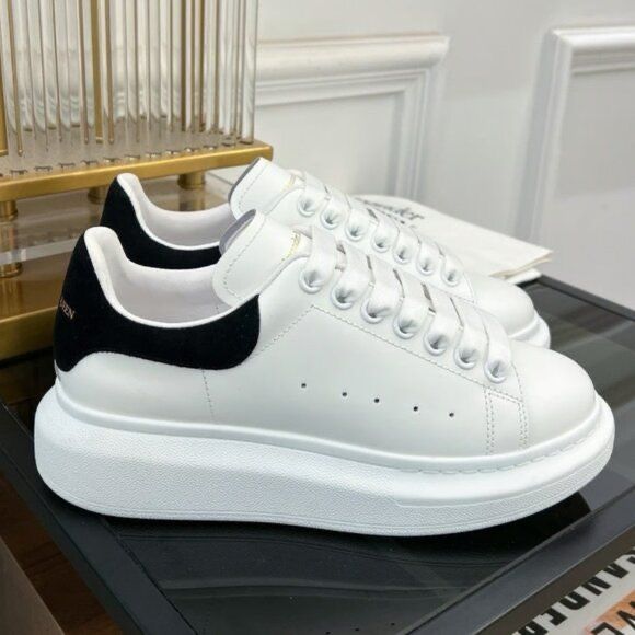 Alexander Mcqueen